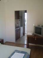 Apartments and rooms Rogosic