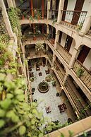 Hotel Don Quijote Plaza