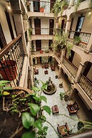 Hotel Don Quijote Plaza