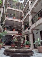 Hotel Don Quijote Plaza