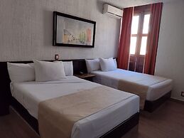 Hotel Don Quijote Plaza