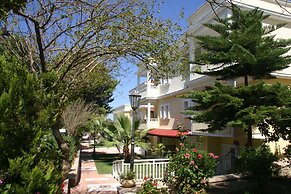 Naias Beach Hotel