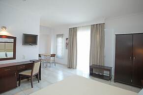 Naias Beach Hotel