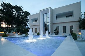 Naias Beach Hotel