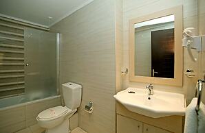 Naias Beach Hotel