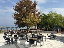 Naias Beach Hotel
