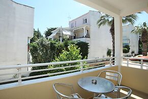 Naias Beach Hotel