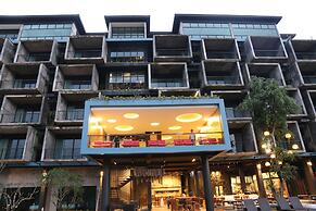 Inthira Vang Vieng