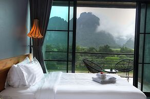 Inthira Vang Vieng