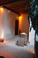 Lo Nuestro Petit Hotel