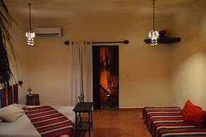 Lo Nuestro Petit Hotel