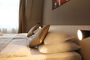 1. Republic Hotel
