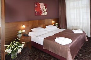 1. Republic Hotel