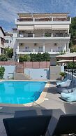 Christina Studios & Apartments