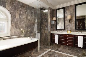 Corinthia London