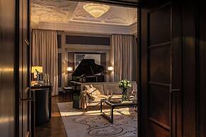 Corinthia London