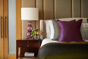 Corinthia London