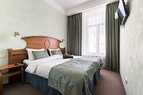 3 MostA Hotel