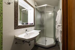 3 MostA Hotel