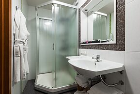 3 MostA Hotel