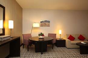 Golden Tulip Hail