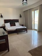 Carlton Luxury Resort