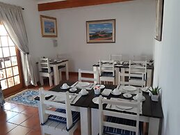 Baleia Guest Lodge Bed & Breakfast
