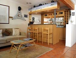 Baleia Guest Lodge Bed & Breakfast