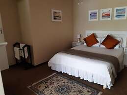 Baleia Guest Lodge Bed & Breakfast