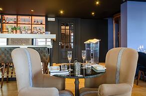 Lx Boutique Hotel