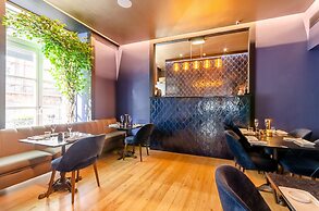 Lx Boutique Hotel