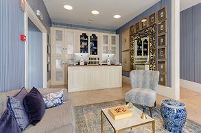 Lx Boutique Hotel