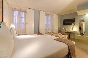 Lx Boutique Hotel