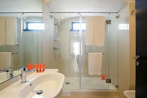 3HB Golden Beach
