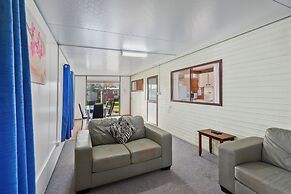 Lake Hume Holiday Park