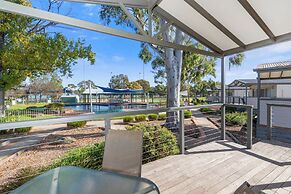 Lake Hume Holiday Park