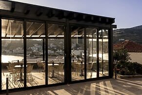 Krinos Suites Hotel