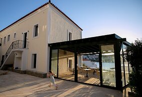Krinos Suites Hotel