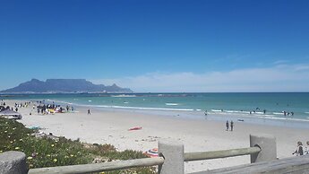 Blouberg Dolphin Inn