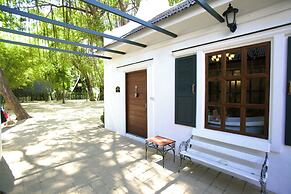 Milky Bay Resort