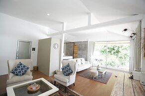 Milky Bay Resort