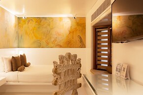 Le Sutra Hotel