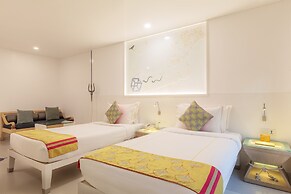 Le Sutra Hotel