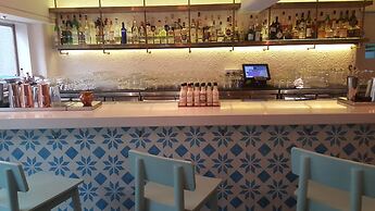 Le Sutra Hotel