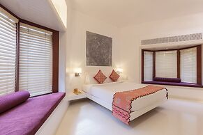 Le Sutra Hotel