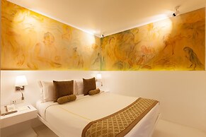 Le Sutra Hotel