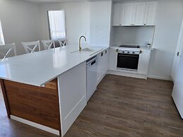 Kirra Beach Apartments