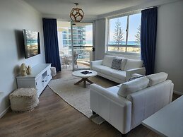 Kirra Beach Apartments