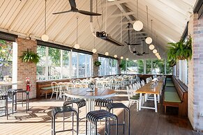 Camden Valley Inn