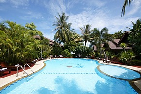 Salad Beach Resort
